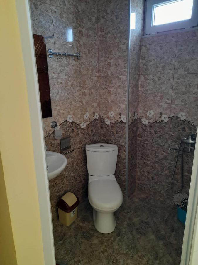Guest House Kakha Kobuleti Esterno foto