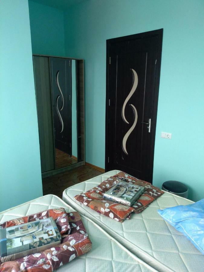 Guest House Kakha Kobuleti Esterno foto